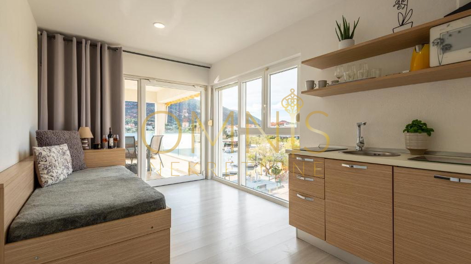 GREBAŠTICA – MINI HOTEL PRVI RED DO MORA! 534 m² S BAZENOM I RESTORANOM