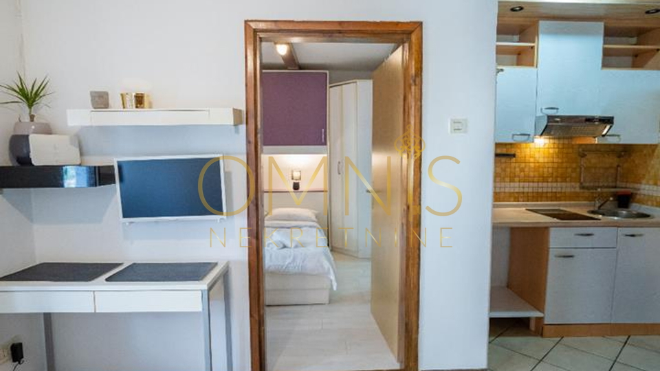 Apartment, 30 m2, For Rent, Lovran