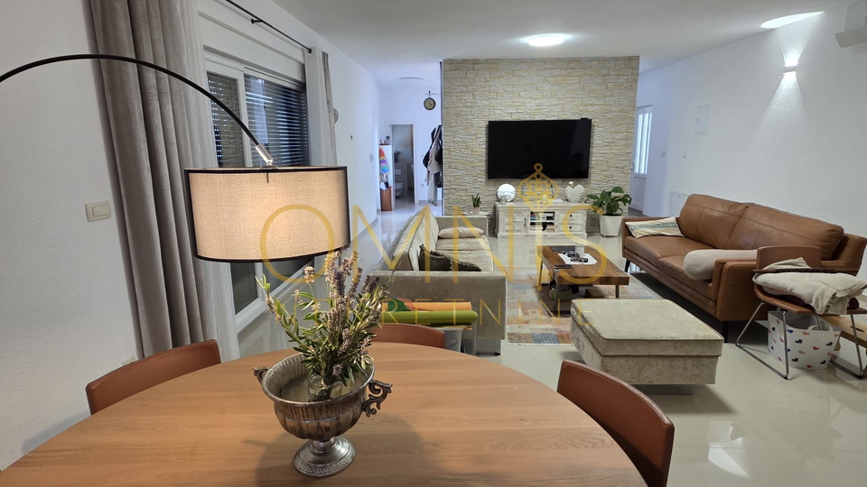 Rijeka, Zamet -prodaje se samostojeća kuća 240m2, okućnica, garaža!
