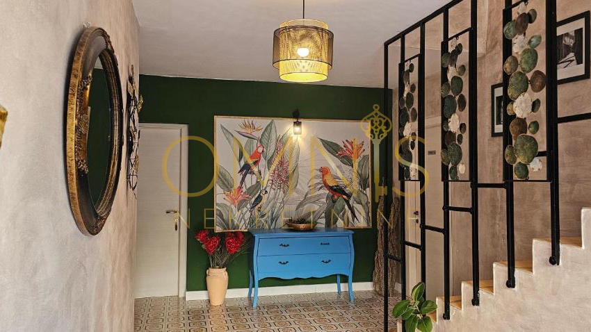 PAG – OBITELJSKI HOTEL 50 m OD MORA! 600 m² – IZVRSNA INVESTICIJA