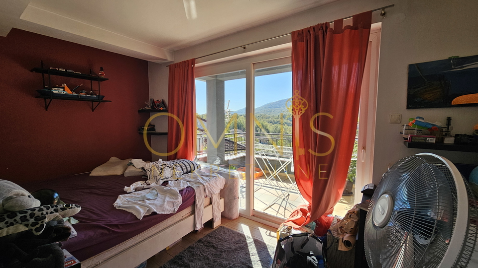 Brešca -kuća s 5 stambenih jedinica, okućnica, parking, prodaja!