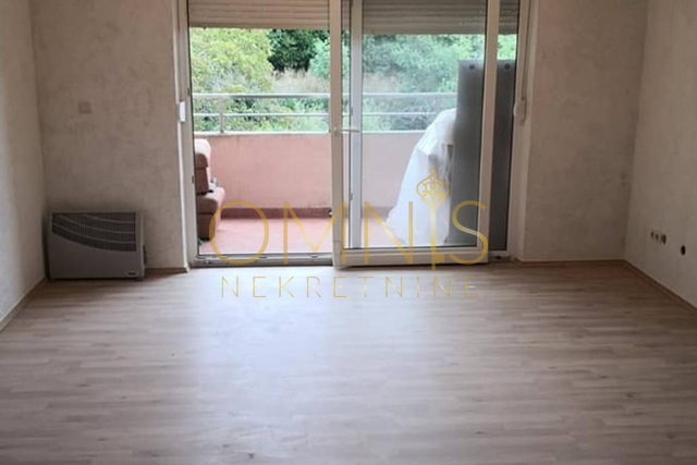 Opatija, Pobri -garsonjera, prodaja!