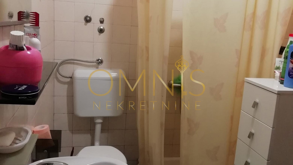 CRIKVENICA – GRIŽANE, kuća 300 m², 5 km od mora, velika okućnica 500 m