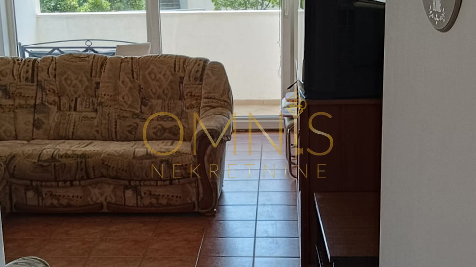 Crikvenica, Jadranovo, 2 bedrooms + dining room, apartment 110m2, for sale!