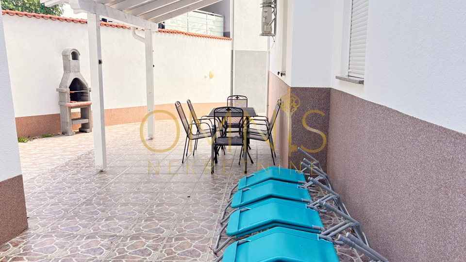 Villa – Komforna kuća za odmor s bazenom i pogledom na more