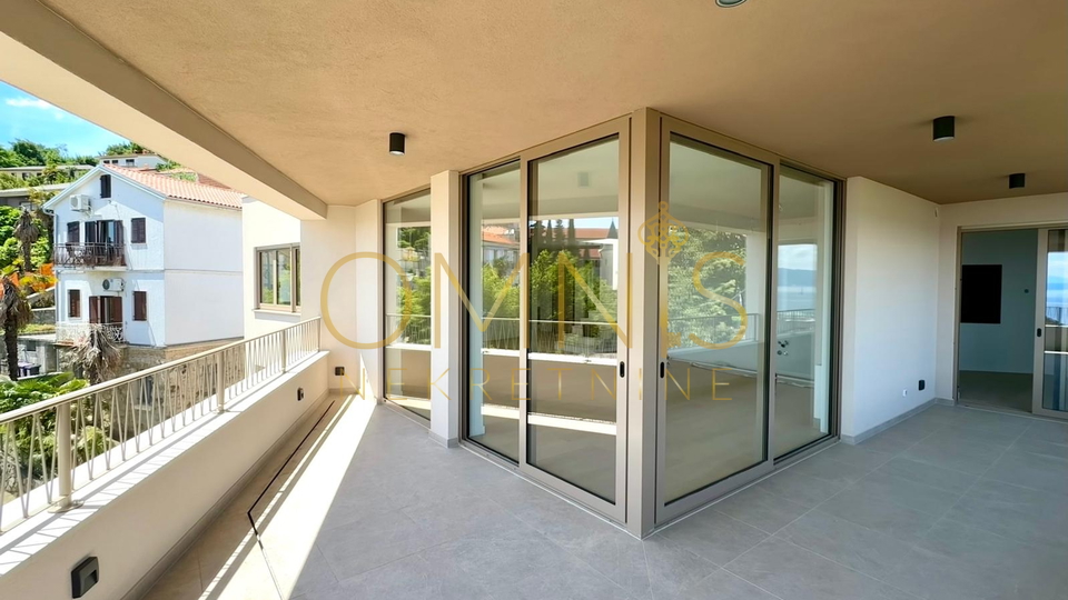 Opatija, center, penthouse with sea view, for sale!