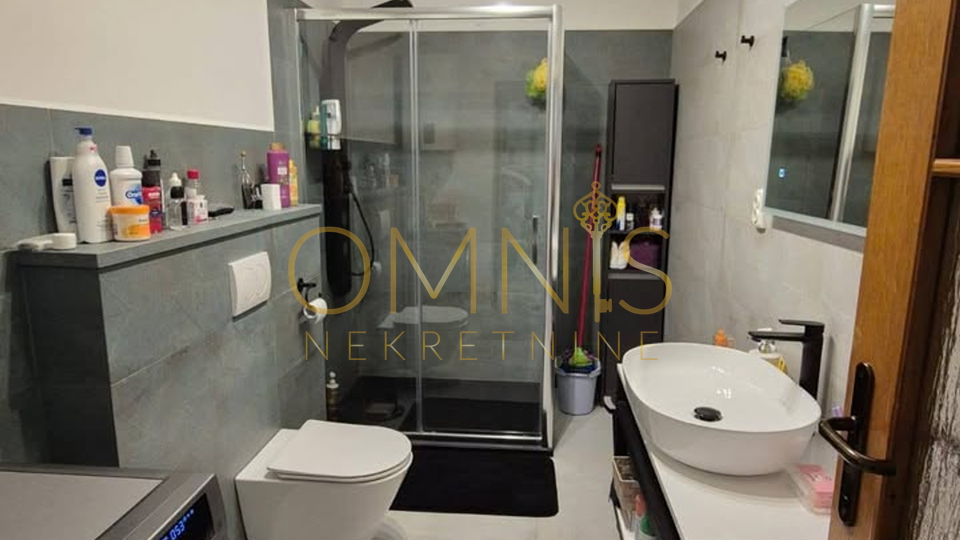 Kraljevica,stan 2S+BD 72m2,98m2 okučnice,prodaja!