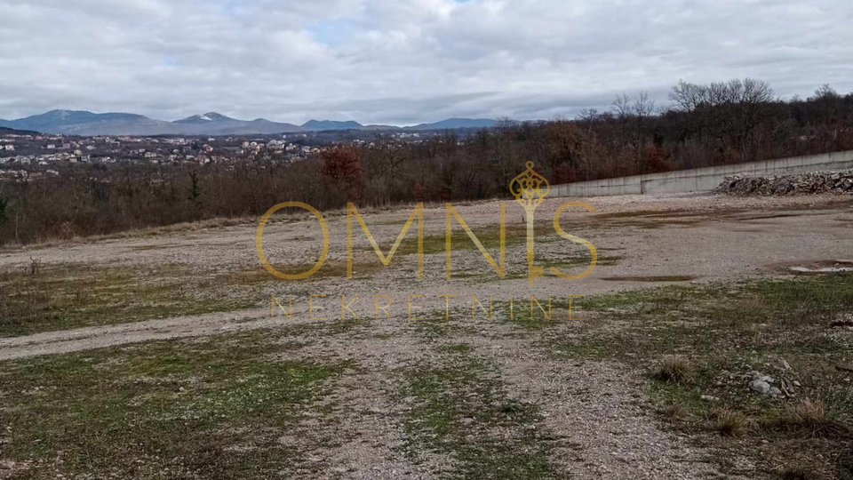 Kastav – Industrijska zona 22.000 m² ograđenog terena, najam!