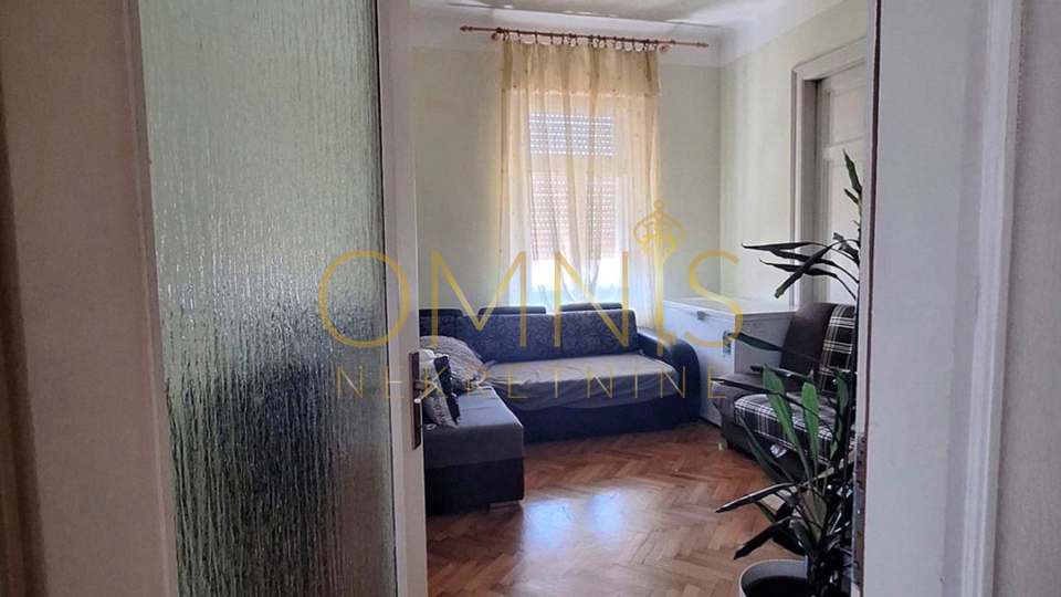 Klasični 5-sobni stan 130m2 s pogledom na more – Belveder, Rijeka