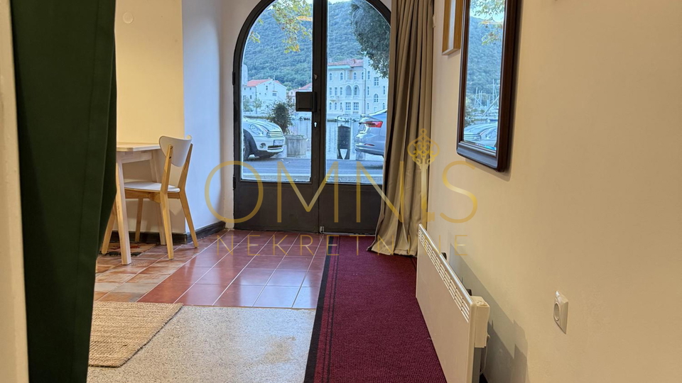 BAKAR – NOVOADAPTIRANI 1-SOBNI STAN, 29 m² – PRIZEMLJE