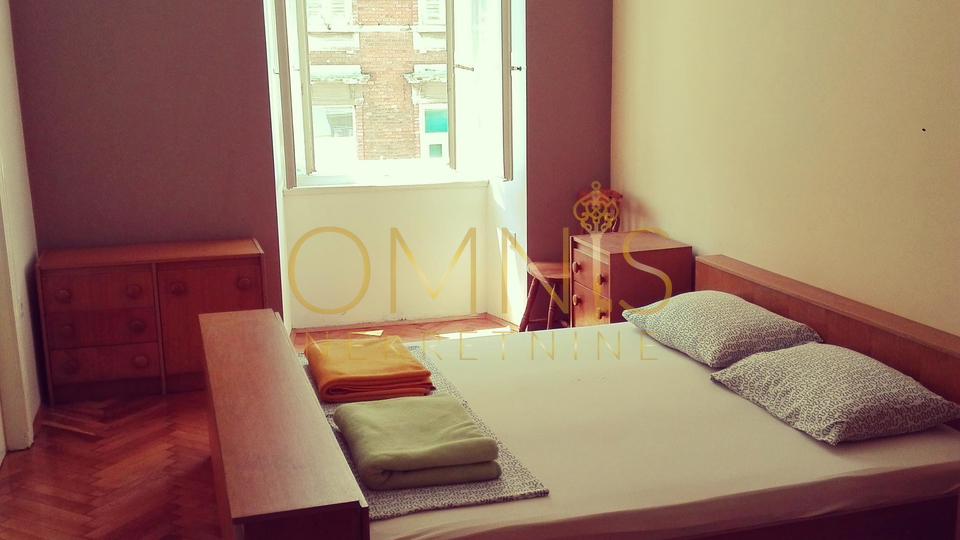 Rijeka, Centar – prostran stan 80 m², 3-sobni