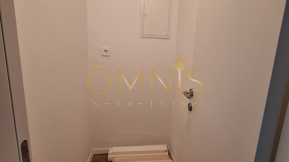 Hreljin, 2S+DB , 75 m2, novouređen s balkonom!