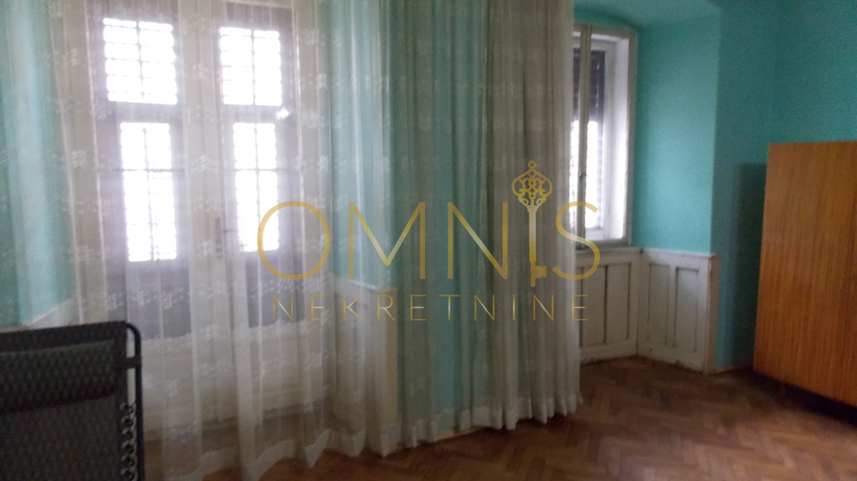 Rijeka, city center - prime location, 4 rooms, 126.26m2