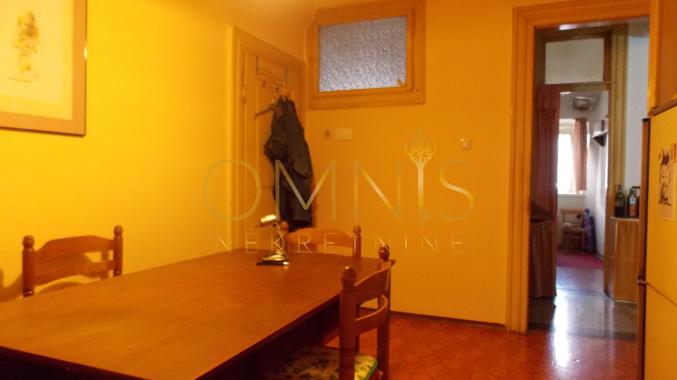 Rijeka, city center - prime location, 4 rooms, 126.26m2