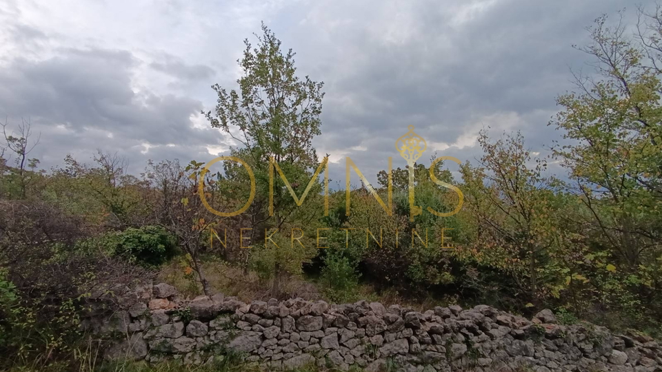 Krk, poljoprivredno zemljište, 1482 m2 u T1 zoni!