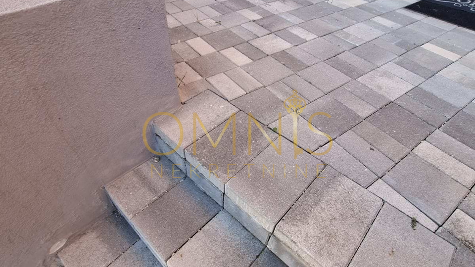 Rijeka, Bulevard -poslovno/stambeni prostor, prodaja!