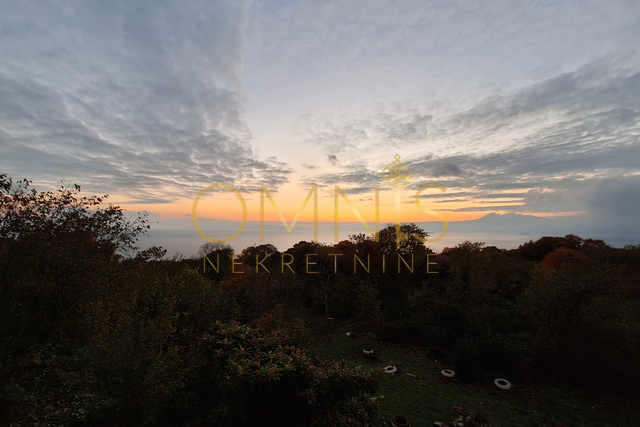 Rijeka, Kostrena, kuća s okućnicom!