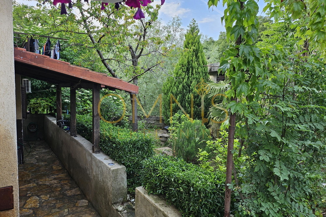 Samostojeća kuća s okućnicom – Viškovo, Marčelji (119 m²)