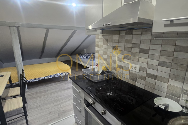 Dražice -studio apartman, parking, vrt, terasa, najam!