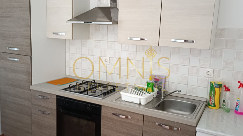 Crikvenica, Jadranovo, 2 bedrooms + dining room, apartment 110m2, for sale!