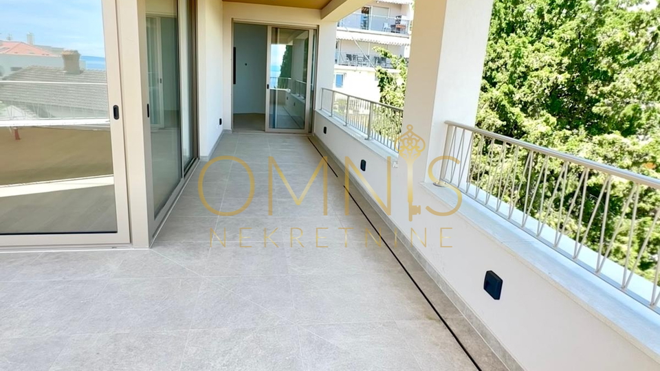 Opatija, center, penthouse with sea view, for sale!