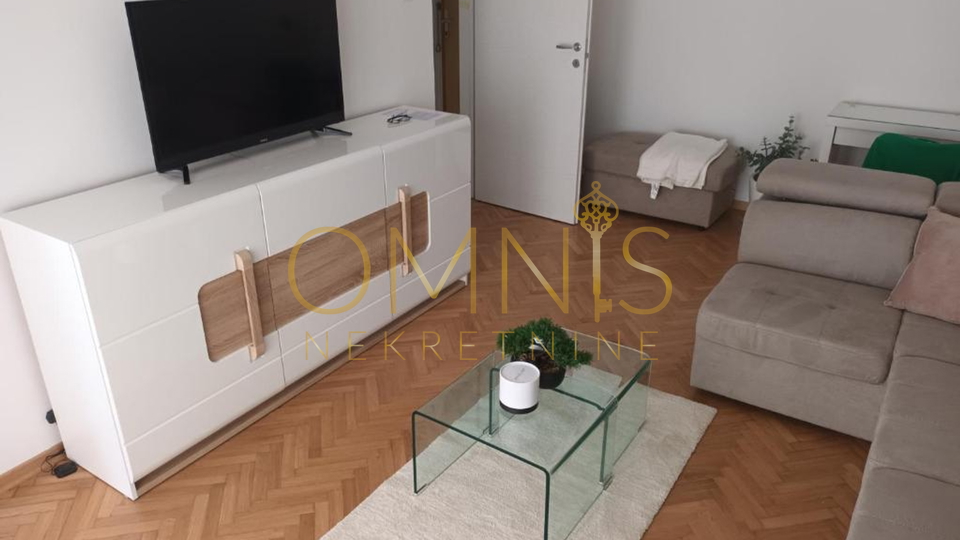 Opatija, 68m2, 2 rooms + dining room, for rent!