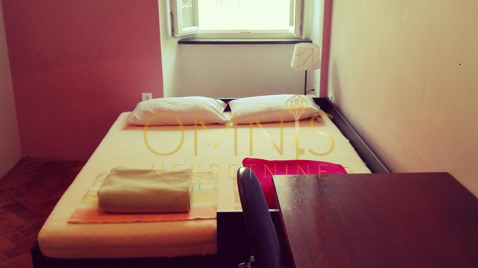 Rijeka, Centar – prostran stan 80 m², 3-sobni