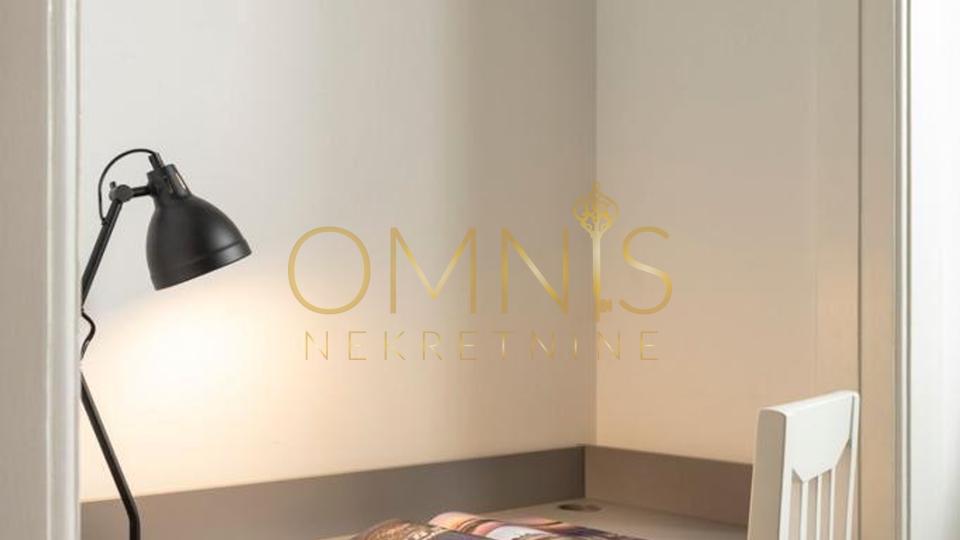 Opatija - Ground Floor Apartment, 2 Bedrooms + Living Room, with Garden