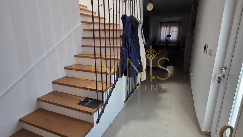 Rijeka, Zamet -prodaje se samostojeća kuća 240m2, okućnica, garaža!