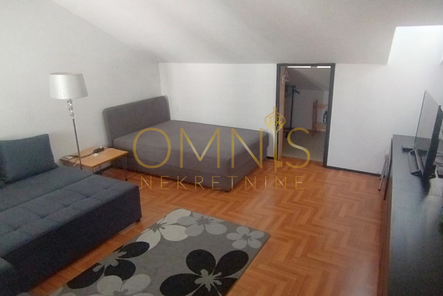 Rijeka, Centar - Iznajmljuje se uređen i potpuno namješten stan od 51 m², 1S+DB