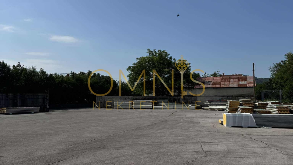 Dražice -skladišni prostor, 400 m2, najam!