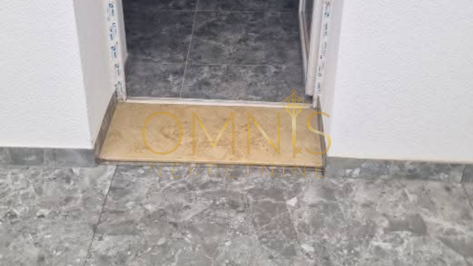Istra,Žminj-kuća s bazenom!