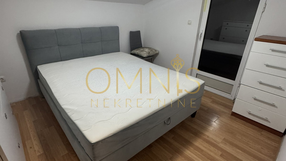 Stan na Srdočima, 53,79 m², 1. kat – djelomično namješten, s dvije loggie
