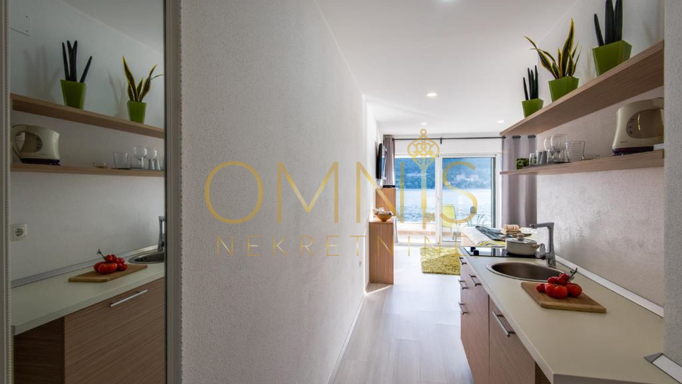 GREBAŠTICA – MINI HOTEL PRVI RED DO MORA! 534 m² S BAZENOM I RESTORANOM