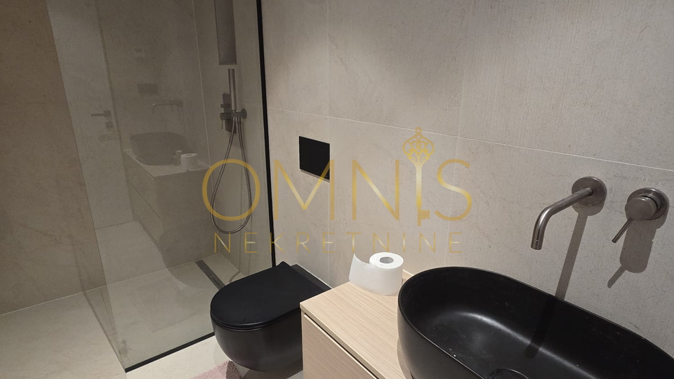 Krk,vila sa bazenom3S+DB,170m2,prodaja!