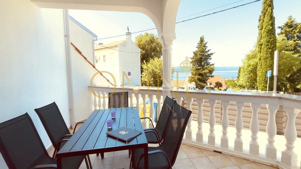 Villa – Private holiday house with a swimming pool and sea view