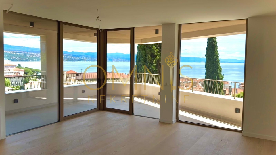 Opatija, center, penthouse with sea view, for sale!
