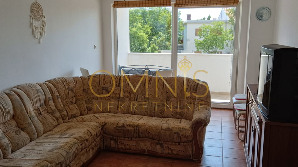 Crikvenica, Jadranovo, 2 bedrooms + dining room, apartment 110m2, for sale!