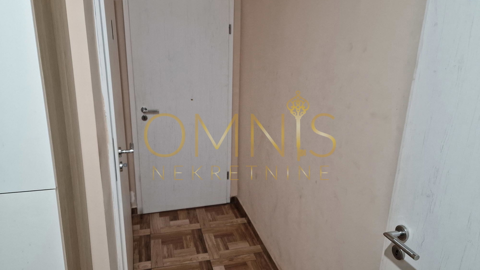 Rijeka - Centar, Dvosoban stan s dvije ostave – idealno za investiciju i apartmane