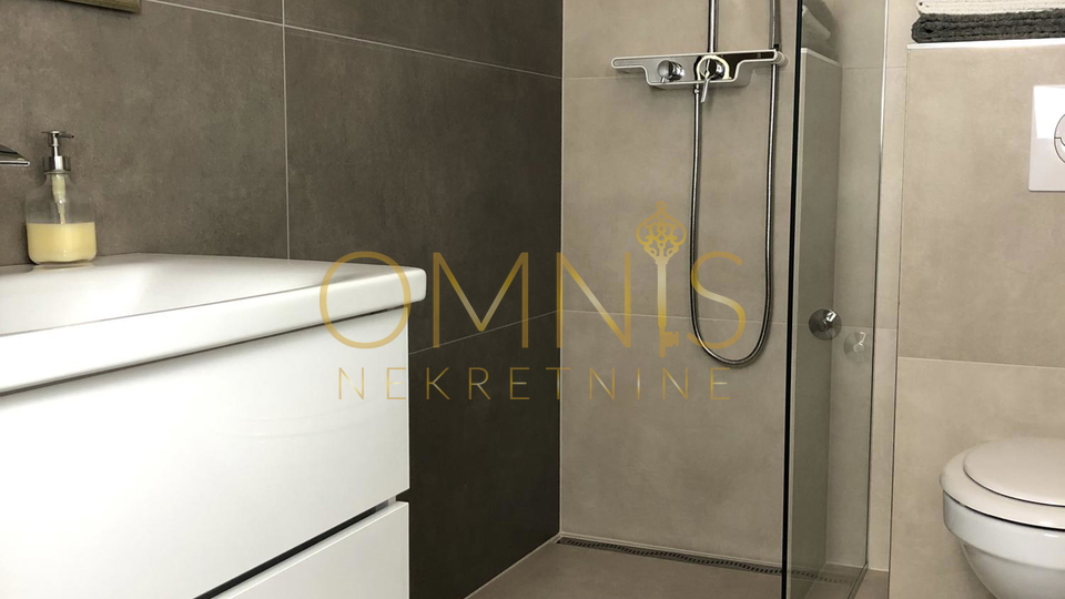 Ekskluzivna villa od 505m2 iznad Opatije!