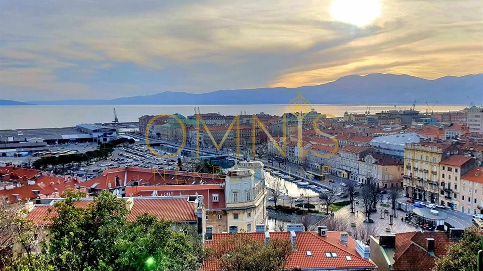 Rijeka, Bulevard - stan 136m2, 4S+DB, parking!