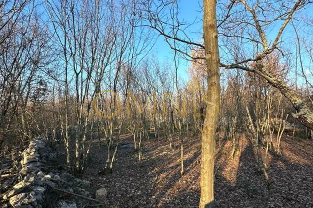 Krk, Kremenići - građevinsko zemljište 1134m2