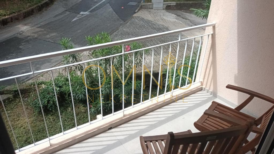 Opatija, 68m2, 2 rooms + dining room, for rent!