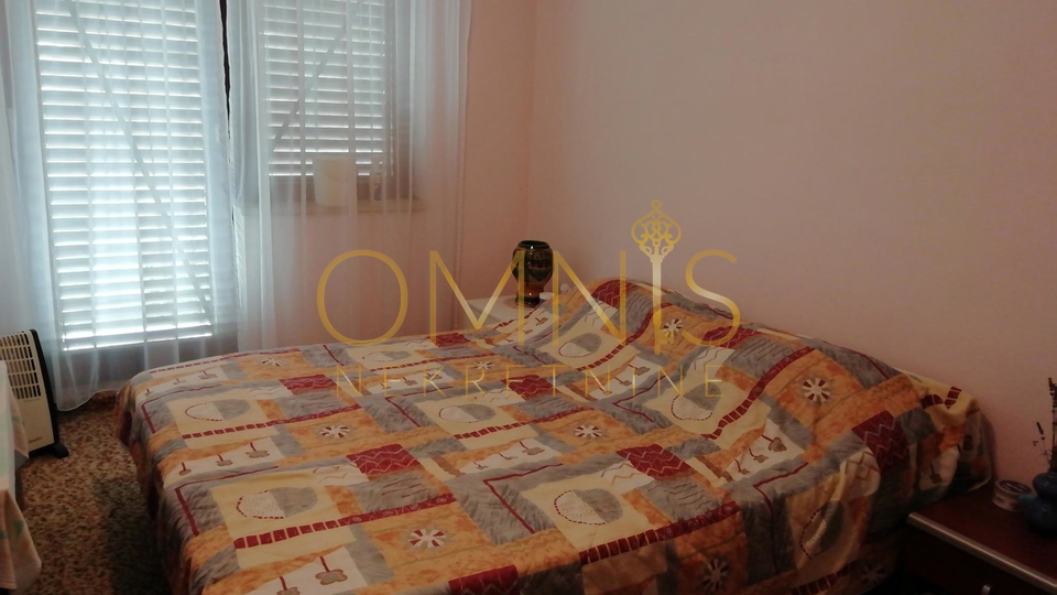 CRIKVENICA – GRIŽANE, kuća 300 m², 5 km od mora, velika okućnica 500 m