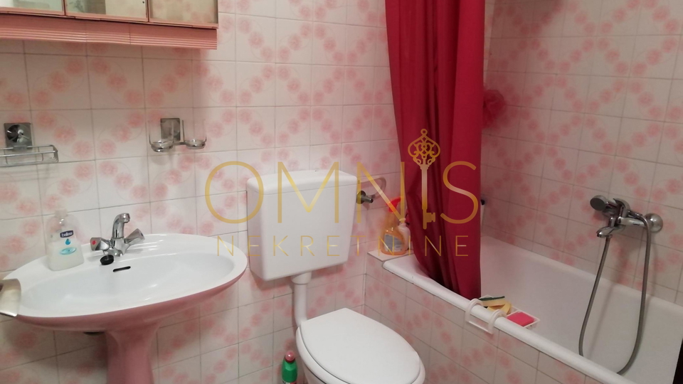 CRIKVENICA – GRIŽANE, kuća 300 m², 5 km od mora, velika okućnica 500 m