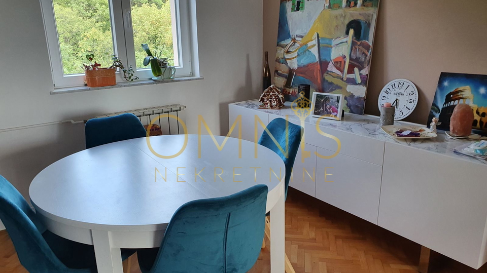 ŠKURINJE – SPACIOUS AND SUNNY APARTMENT, 2 BEDROOMS + DINING ROOM, 68 m²