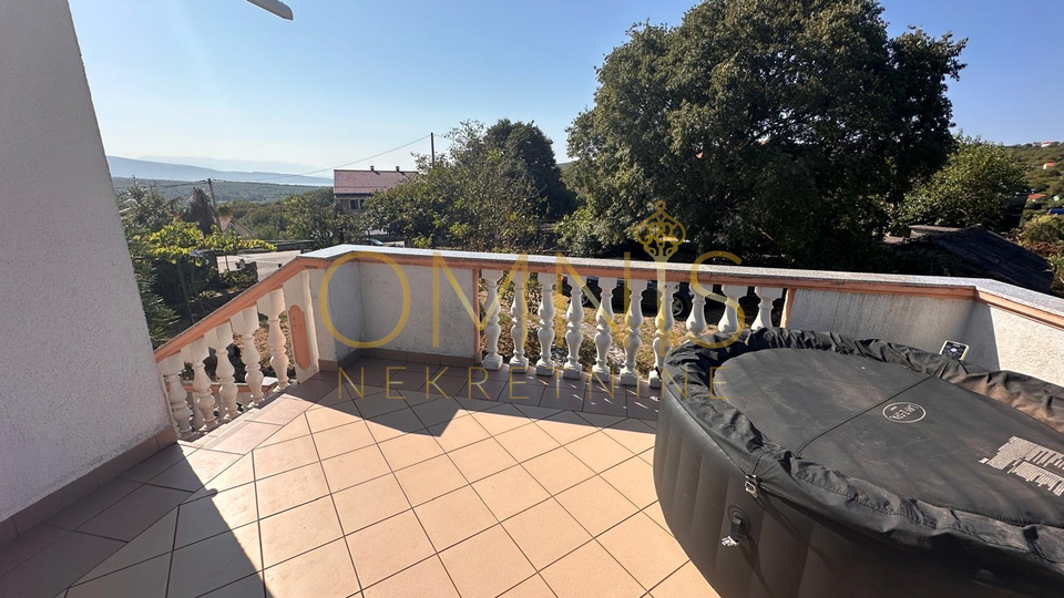 OTOK KRK- dvojna kuća, okućnica!