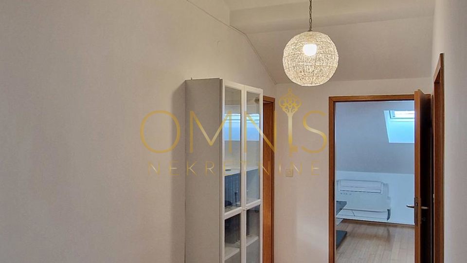 Pobri – Modern apartment with a beautiful view of Kvarner