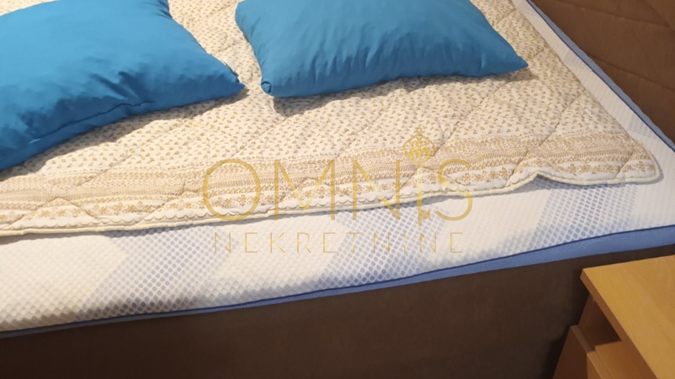 Prodaja stana – Belveder, 44 m² + balkon, drvarnica