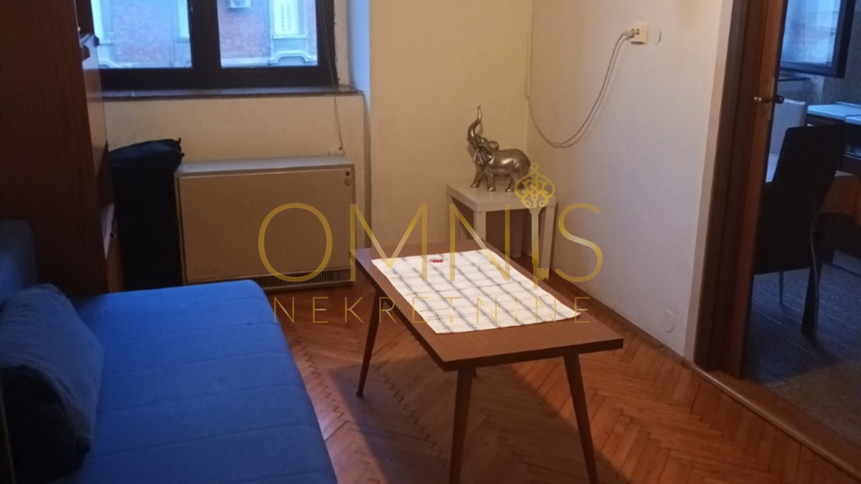 Prodaja stana – Belveder, 44 m² + balkon, drvarnica